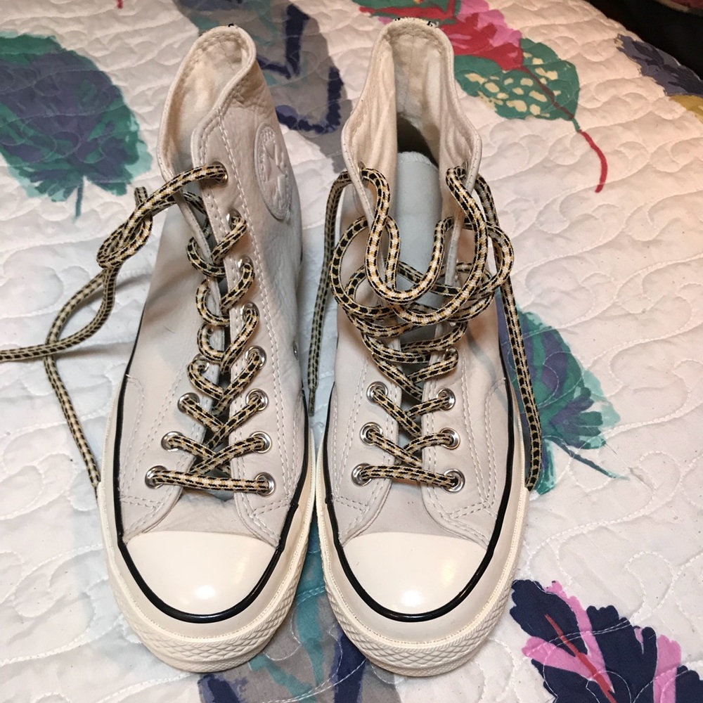 Converse brand. Women’s size 9. Basically new.